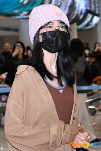 【PHOTO】キム・テリ、海外スケジュールを終えて韓国に到着（動画あり）