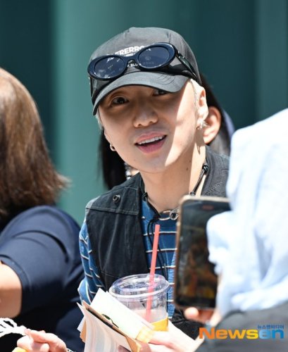 【PHOTO】WINNER カン・スンユン「2時脱出Cultwo Show」への出演を終えて帰宅
