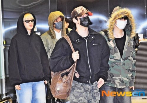 【PHOTO】NEXZ、日本から韓国へ&hellip;金浦国際空港に到着