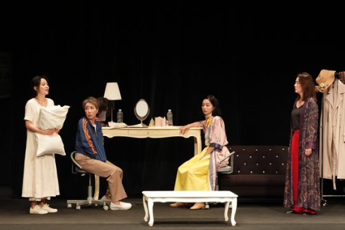 ソン・オクスク＆イ・イルファら出演の演劇「楽屋」東京で開幕！&ldquo;4人の女優&rdquo;の演技に注目