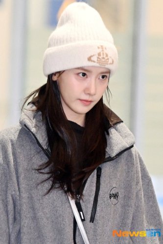 【PHOTO】少女時代 ユナ、ドラマ「暴君のシェフ」ファンミーティングを終えて帰国（動画あり）