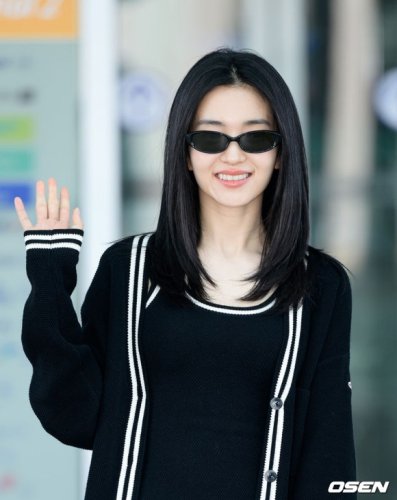 【PHOTO】キム・テリ、海外スケジュールのため出国