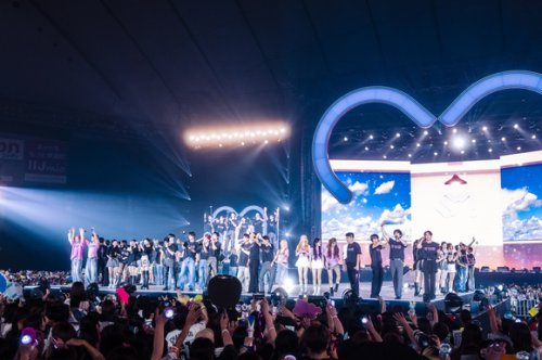 【REPORT】「SMTOWN LIVE」東京ドーム公演で95,000人が熱狂！日本の大バズリ曲カバーやサプライズ発表も