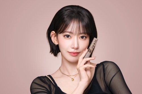 LE SSERAFIM 宮脇咲良「メイベリン」新製品のアンバサダーに抜擢！新CMを本日公開（動画あり）