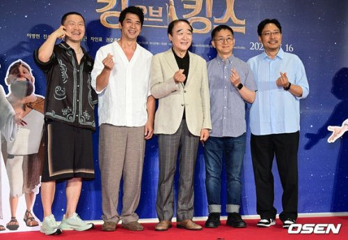 【PHOTO】Secret出身ジウン＆パク・ウィ夫婦ら、映画「キング・オブ・キングス」フォトウォールイベントに出席