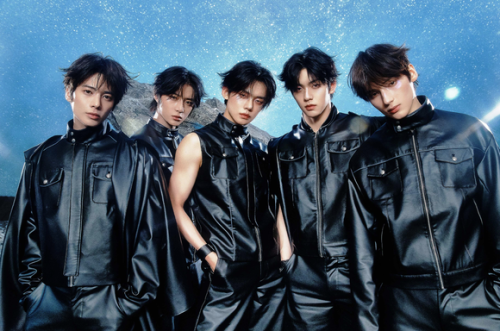 TOMORROW X TOGETHER、HYDEと記念ショット！「かわいこちゃん達」呼びが話題に