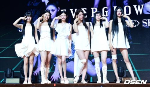 EVERGLOW、解散説を自ら否定&hellip;生配信で契約終了に言及「全員が同じように考えている」