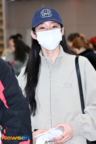 【PHOTO】ノ・ユンソ、海外スケジュールを終えて韓国に到着（動画あり）