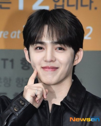 【PHOTO】SEVENTEENのS․COUPS、ファッションウィークに出席するためイタリアへ出国