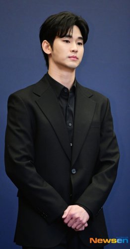 キム・スヒョン側、私生活資料の流布に警告「キム・セロンさんの遺族が事実上犯罪を認めたも同然」