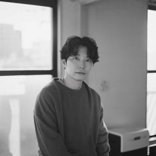 星野源＆イ・ヨンジが熱唱！東京で撮影したコラボ曲「2（feat․ Lee Youngji）」MV公開