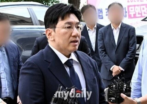 HYBE バン・シヒョク議長に対する2度目の逮捕状を請求も&hellip;検察が再び差し戻し