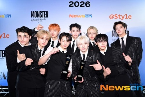 【PHOTO】＆TEAM「ASEA 2026」ステージに登場