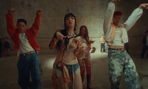 KARD、タイトル曲「Touch」MV公開&hellip;挑発的なパフォーマンスと個性的なリズム
