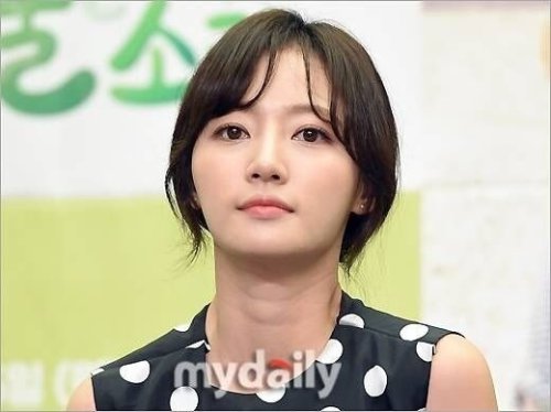 ソン・ハユン、いじめ暴露者の調査のため入国費用を支援も&hellip;相手側が拒絶「資料公開を求める」