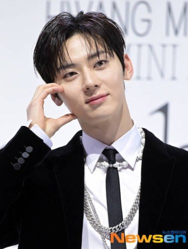 ファン・ミンヒョン、召集解除後初！ソウルと東京でファンミーティング開催決定