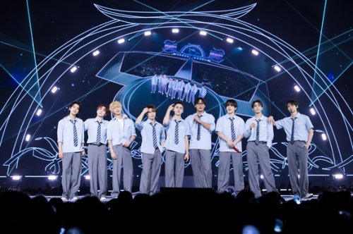 SEVENTEEN、京セラドーム大阪での大型ファンミーティングも大盛況！2都市4公演で18万人を動員