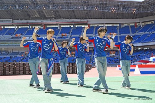aoen、日産スタジアムで新曲「Youth」を披露！BEYBLADE Xとの新プロジェクトを予告