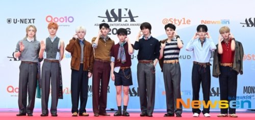 【PHOTO】＆TEAM「ASEA 2026」レッドカーペットに登場