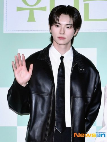 イ・チェミン、故キム・セロンさんとの共演の感想明かす「同い年だった」