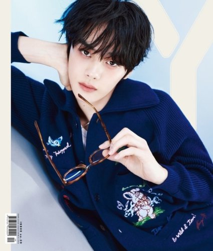 ZEROBASEONE キム・ギュビン、ファッション誌の表紙に登場！どんなアイテムも抜群の着こなし