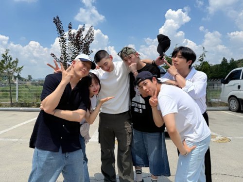 ASTRO チャウヌ、ついに本日訓練所へ&hellip;ラキ含むメンバーが現場でお見送り