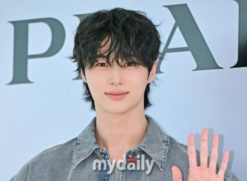 ビョン・ウソク、日本でも！ファンミーティングツアー開催を予告&hellip;投稿が話題に