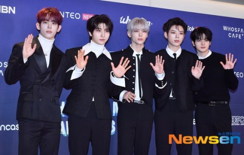 【PHOTO】NOWZ「Hanteo Music Awards 2025」レッドカーペットに登場
