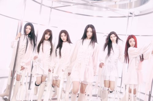 AtHeart、デビュー曲「Plot Twist」英語バージョンを本日リリース！アカペラのイントロに注目