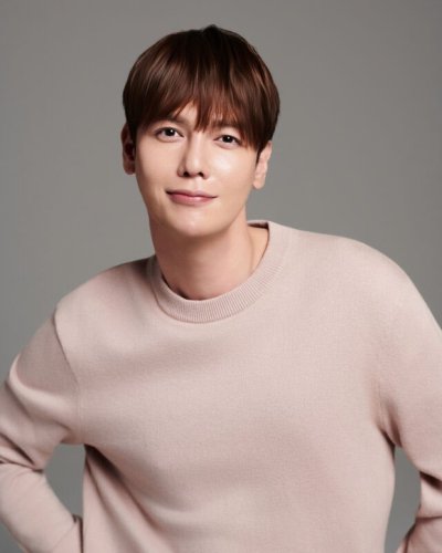 SUPERNOVA ジヒョク、ACTOR DIRECTORSと専属契約を締結&hellip;俳優としての活動に期待