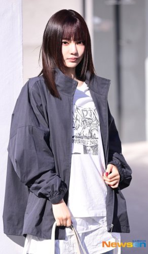【PHOTO】aespaのNINGNING、ブランド「Matin Kim」のイベントに出席（動画あり）