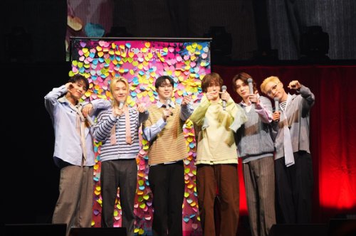 【REPORT】P1Harmony、制服の第2ボタンをファンにプレゼント！新曲を日本初披露も&hellip;来日ファンミが盛況裏に終了