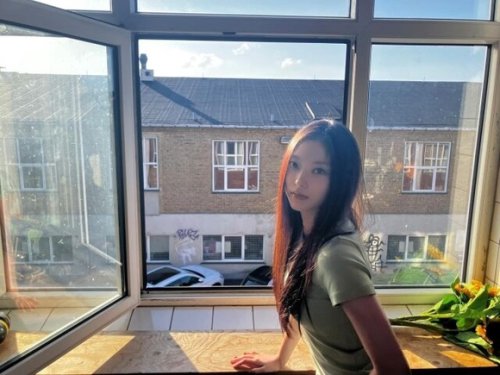 NewJeans ヘリン、誕生日を迎えて写真が続々公開！清純な美貌に視線釘付け