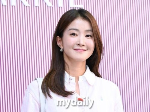 イ・シヨン、元夫の同意なしに体外受精で第2子妊娠&hellip;ネット上では賛否の声