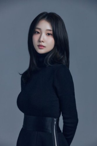 今月の少女（LOONA）出身ヨジン、新たな事務所と専属契約を締結「多様なプロジェクトを披露する」