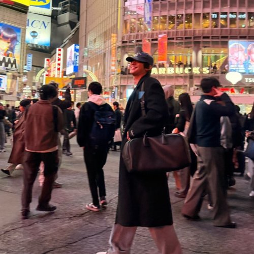 アン・ヒョソプ、日本の街を散策！お酒や日本食を楽しむ姿も&hellip;ファンから驚きの声