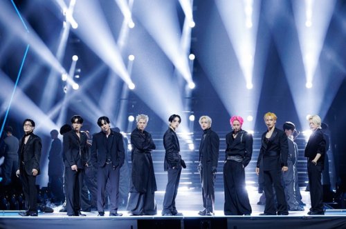 JO1「2025 MAMA」でFAVORITE ASIAN ARTIST受賞！壮大なスケールのパフォーマンスで魅了