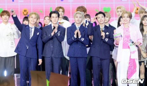 【PHOTO】WayV、7/29放送の「THE SHOW」で1位を獲得