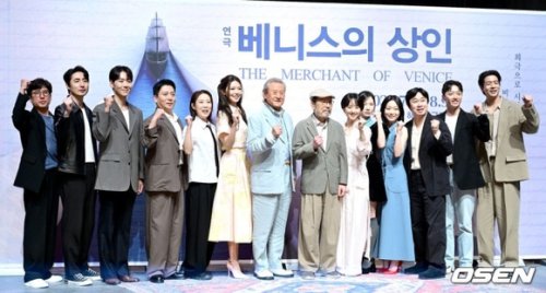 【PHOTO】シン・グから少女時代 スヨン、イ・サンユンまで！演劇「ヴェニスの商人」記者懇談会に出席