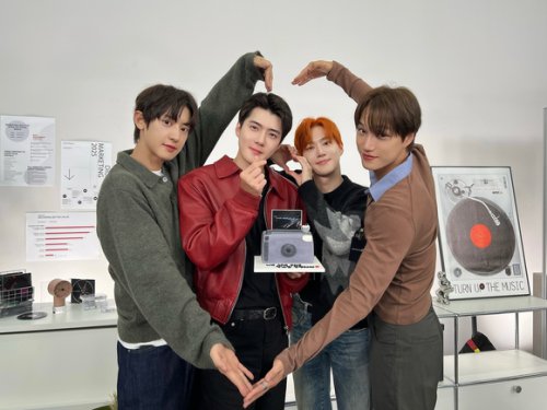 EXO セフン、召集解除後メンバーたちとファンに挨拶！今後のグループ活動は？