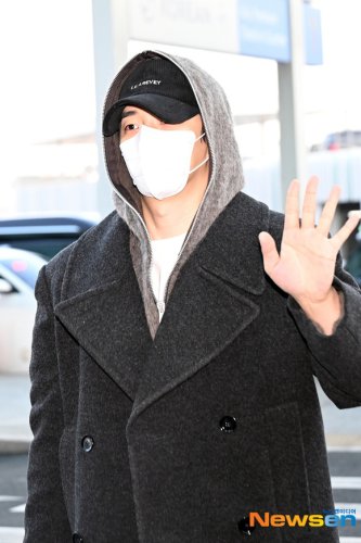 【PHOTO】2PM ジュノ、海外スケジュールのためタイへ出国（動画あり）