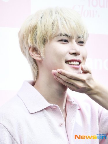 【PHOTO】コンミョン＆NCT ドヨン兄弟、スキンケアブランド「Biodance」イベントに登場！