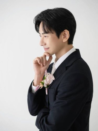 韓国版「リーガル・ハイ」出演チャン・ユサン、結婚を発表！SNSでコメント&ldquo;互いの温もりで花を咲かせる&rdquo;
