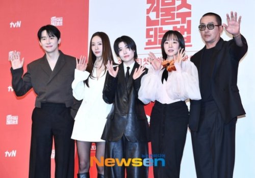 【PHOTO】ハ・ジョンウ、熱愛認め初の公の場に坊主姿で登場！新ドラマ「大韓民国で建物のオーナーになる方法」制作発表会に出席