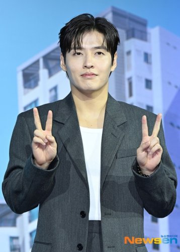 カン・ハヌル、Netflix映画「84㎡」出演の理由とは？周囲の騒音問題にも言及