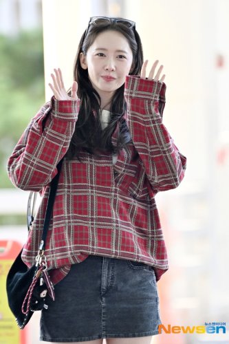 【PHOTO】少女時代 ユナ＆イ・チェミン、ドラマ「暴君のシェフ」褒賞休暇のためベトナムへ出国（動画あり）