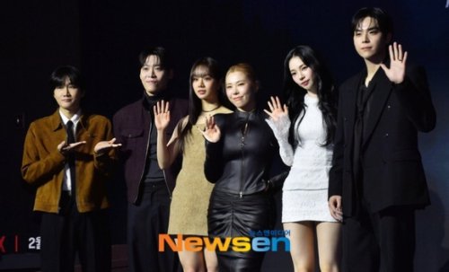 【PHOTO】Girl's Day ヘリからaespaのKARINAまで、Netflix「エージェント・オブ・ミステリー2」制作発表に出席