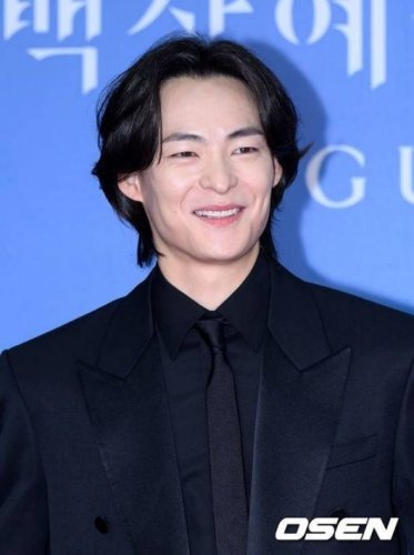 「ソンジェ背負って走れ」出演ソン・ゴニ、本日（12/1）入隊&hellip;ファンへのメッセージも