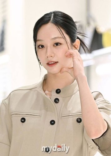 Girl's Day ヘリが撮影？リュ・ジュンヨルの姿も&hellip;「応答せよ1988」再会現場でキャッチ