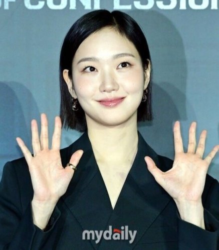 キム・ゴウン、子どもの日を控えて5000万ウォンを寄付「いただいた愛に恩返しできる女優になりたい」